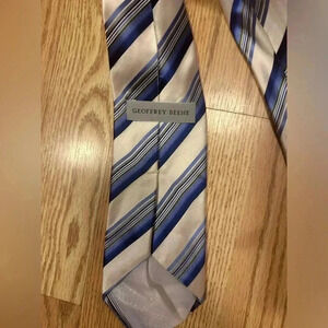 Geoffrey Beene‎ Blue And White Stripped Tie